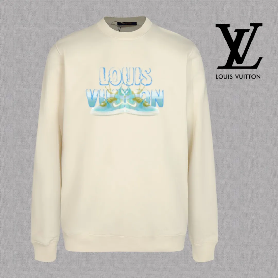🅿️250 hot style on the shelves🔥❗ 💫〖Louis Vuitton LV〗 Fashionable round neck sweatshirt, casually matched with various styles, it is perfectly handsome😎The whole dress is made of double waistcoats, which makes the whole dress more three-dimensional. Not ordinary factories can do such fine work. The 2025 spring style counters are on sale, exquisite round neck terry sweatshirt, high-end double-strand pure cotton Customized drawstring ribs are dyed in the same vat and are complete with three standards. The chest craftsmanship adopts a simple and elegant pattern on the chest, which is easy to control for any age group! Fit and comfortable! Customized thickened 440g terry sweatshirt fabric, soft and comfortable to the touch, with a three-dimensional shape! 🙌🏻 It’s also very breathable, so it’s a versatile style that can be worn with any outfit! ✔Color: Black White Apricot Size: S M L XL 2XL